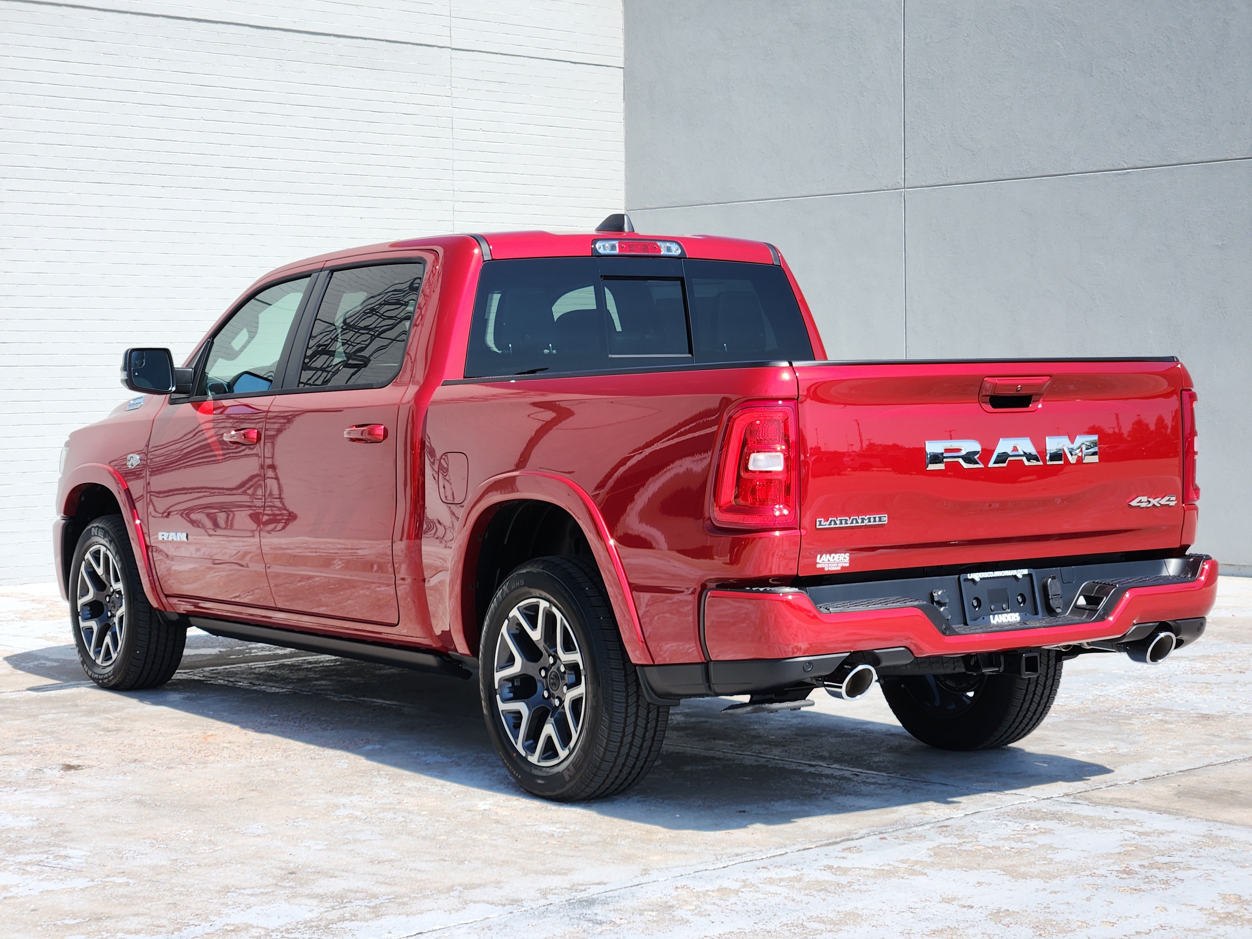 New 2027 RAM 1500 Laramie AWD/4WD image 4