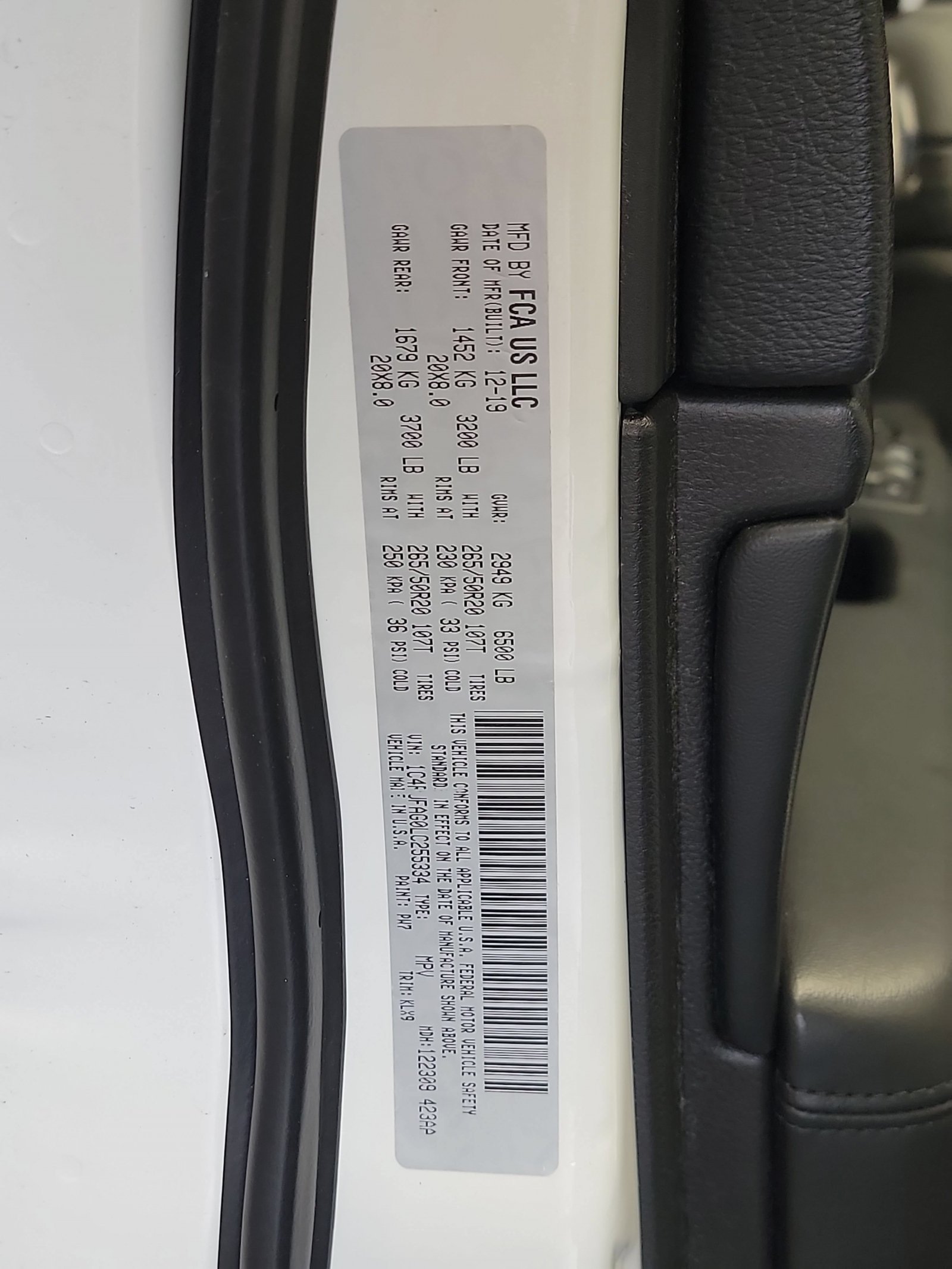 Used 2020 Jeep Grand Cherokee Altitude AWD/4WD image 33