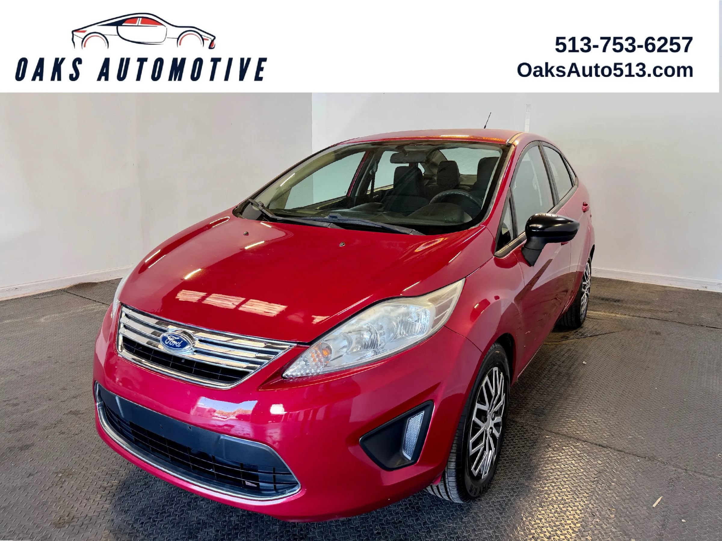 Used 2012 Ford Fiesta SE w/ Super Fuel Economy Pkg FWD image 1