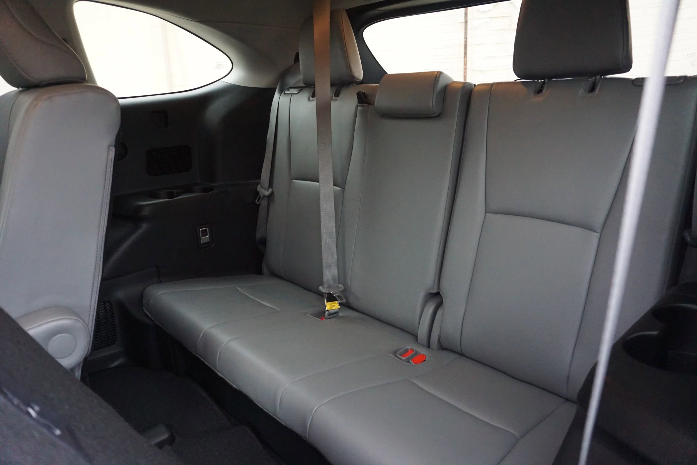 Used 2021 Toyota Highlander XLE image 29