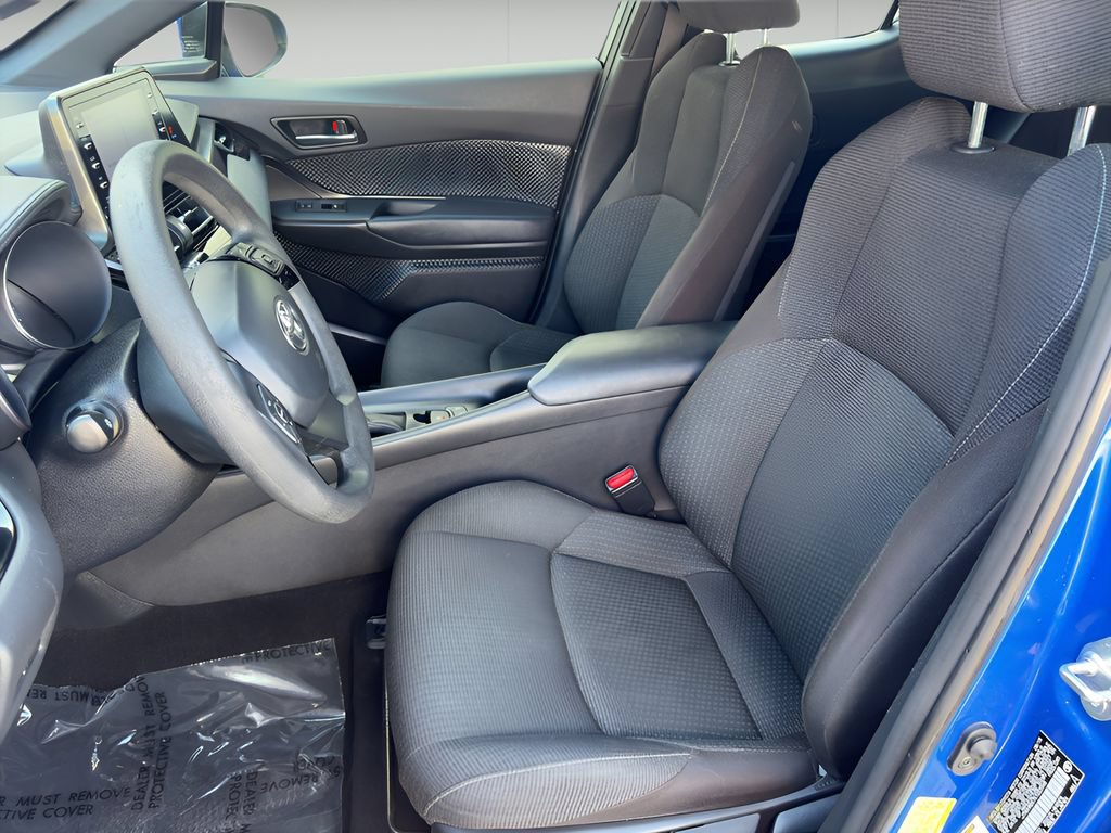 Used 2019 Toyota C-HR LE FWD image 12