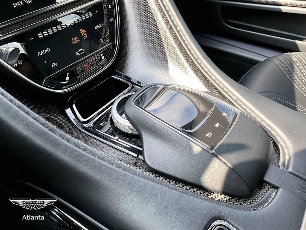 Used 2018 Aston Martin DB11 V12 RWD image 15