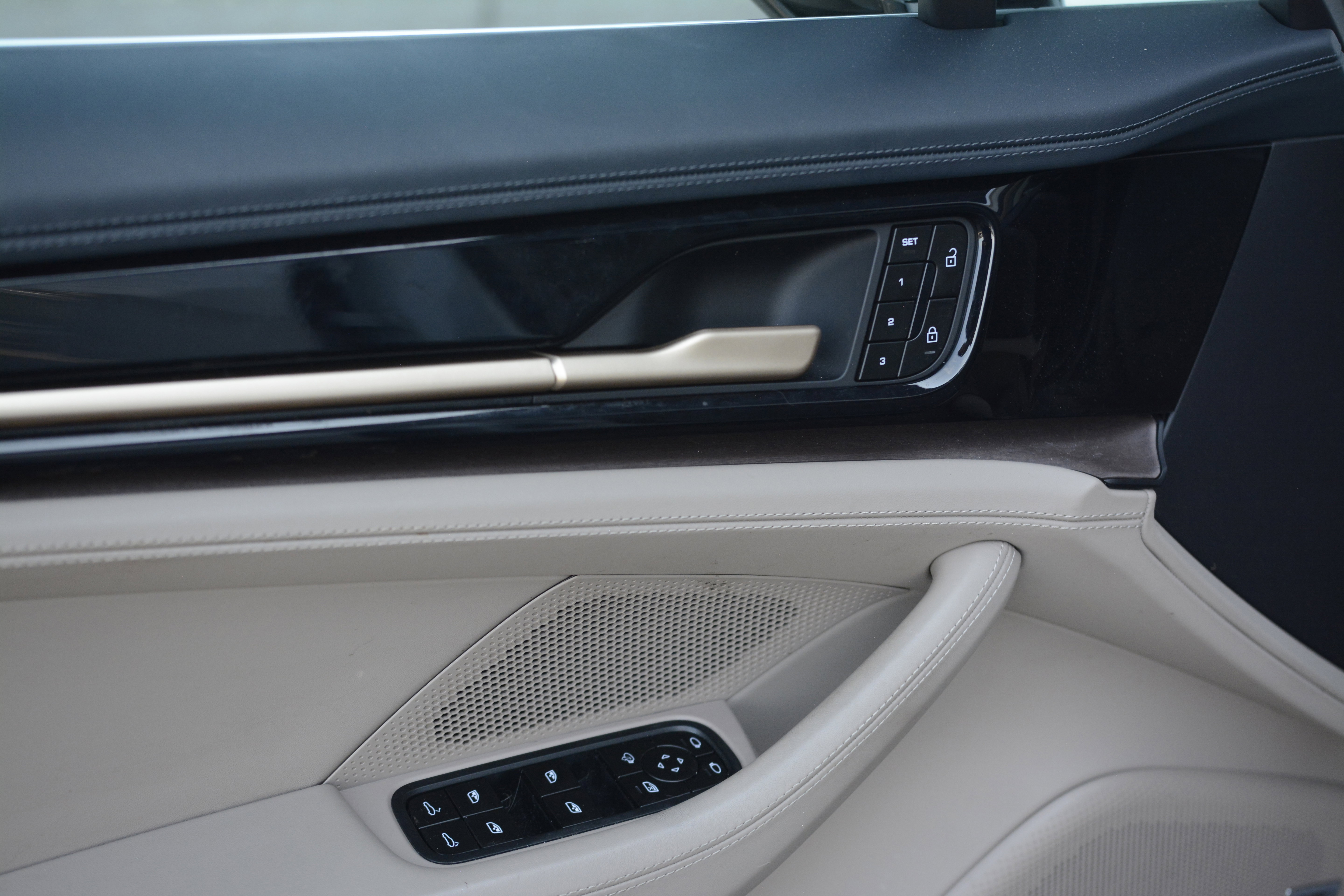 Certified 2024 Porsche Panamera 4 AWD/4WD image 14