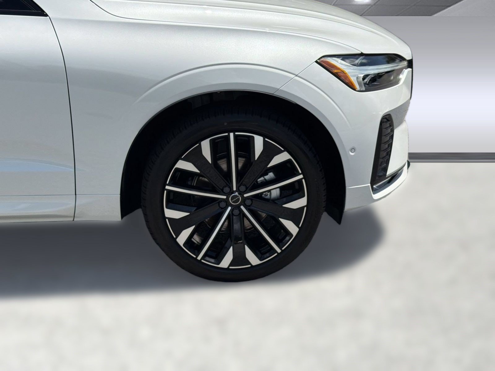 New 2026 Volvo XC60 B5 Ultra w/ Protection Package AWD/4WD image 11