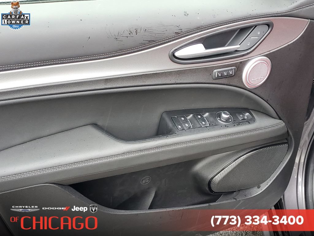 Used 2024 Alfa Romeo Stelvio Veloce AWD/4WD image 20