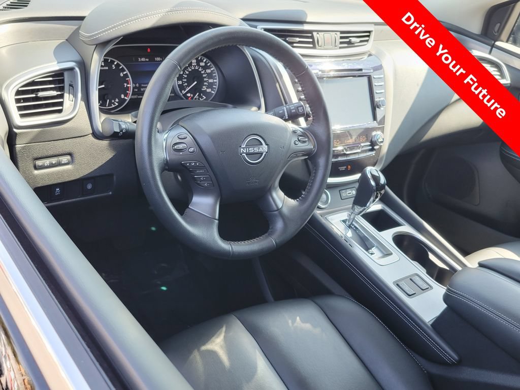 Certified 2023 Nissan Murano SV w/ SV Midnight Edition Package FWD image 5