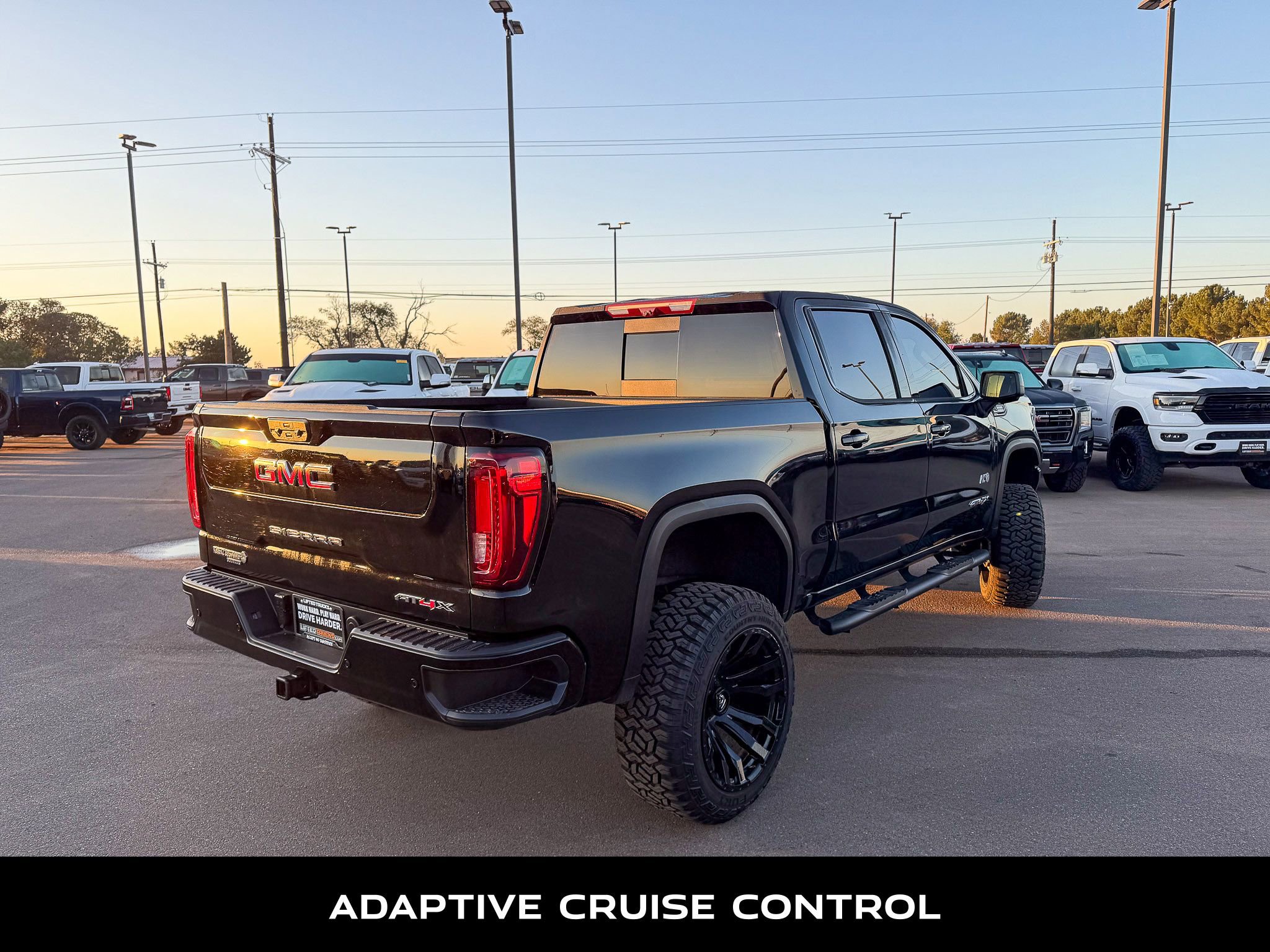 Used 2024 GMC Sierra 1500 AT4X image 9