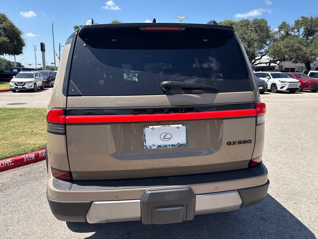 Certified 2026 Lexus GX 550 w/ Accessory Package (CT) AWD/4WD image 4