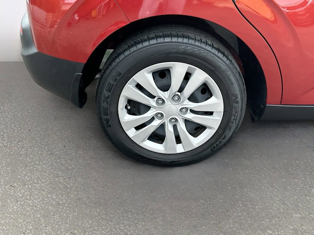 Certified 2022 Kia Soul LX image 28