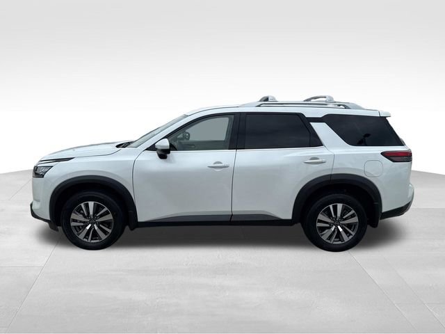 Used 2025 Nissan Pathfinder SL AWD/4WD image 6