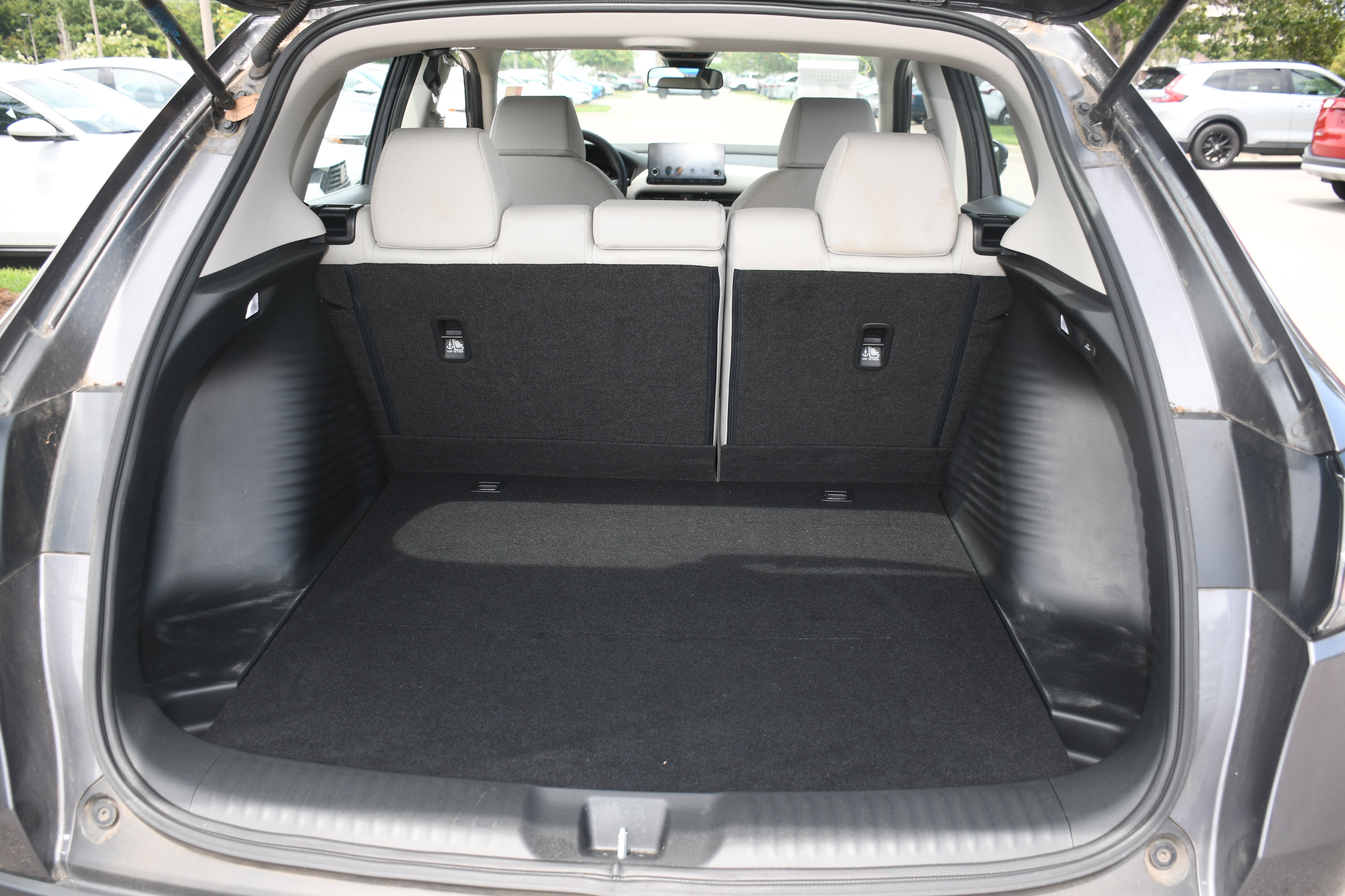 Used 2024 Honda HR-V LX image 16