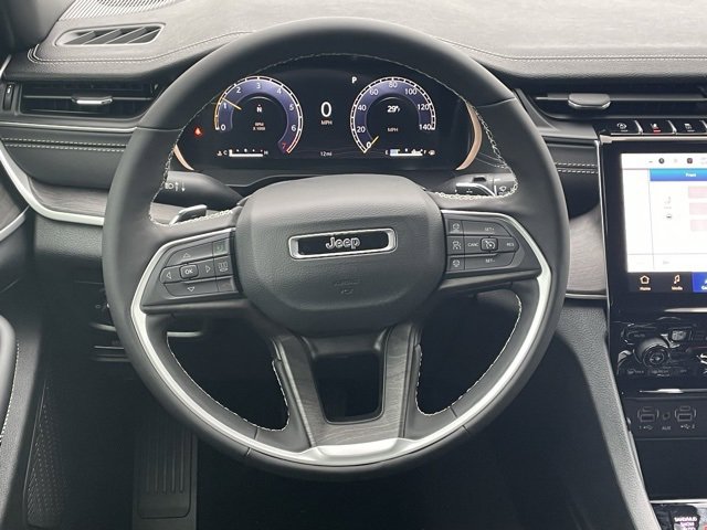 New 2025 Jeep Grand Cherokee L Limited image 39