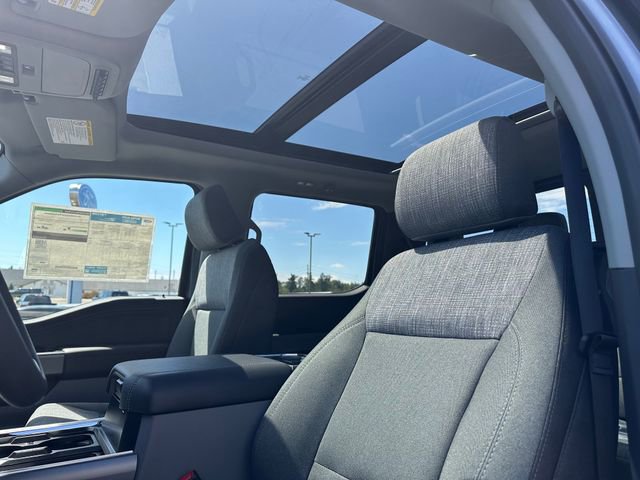 New 2025 Ford F350 XLT w/ Black Appearance Package image 10