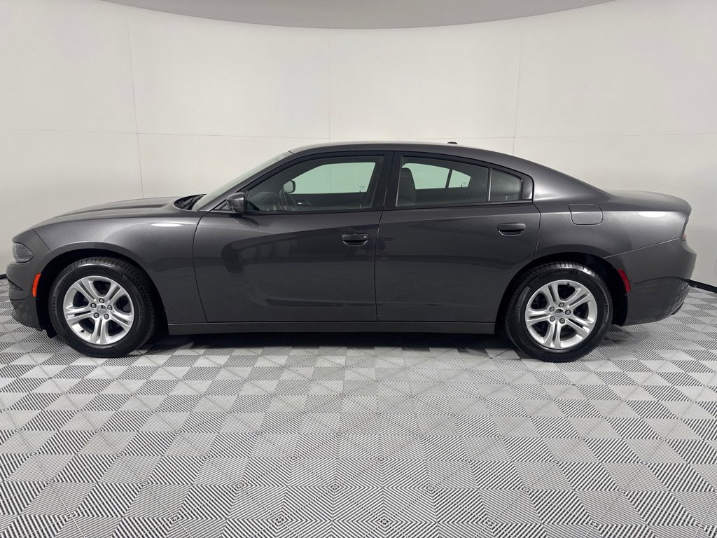 Used 2019 Dodge Charger SXT image 8