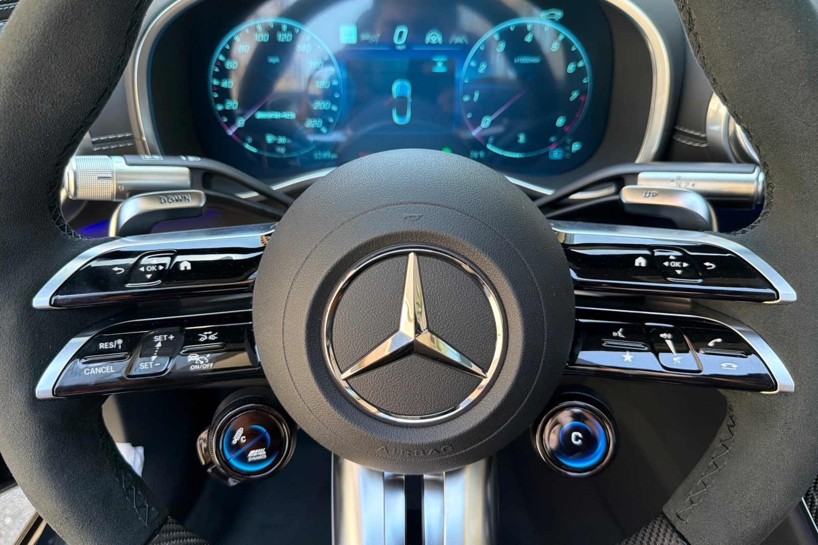 New 2026 Mercedes-Benz SL 63 AMG 4MATIC image 23
