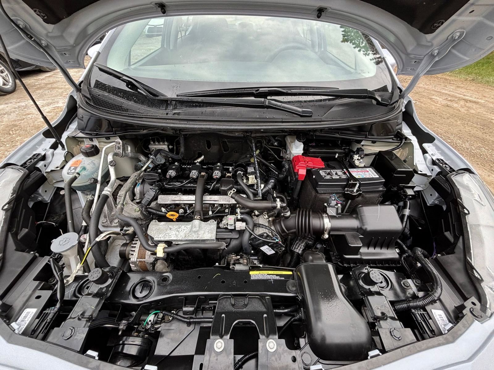 Used 2025 Nissan Versa SV image 30