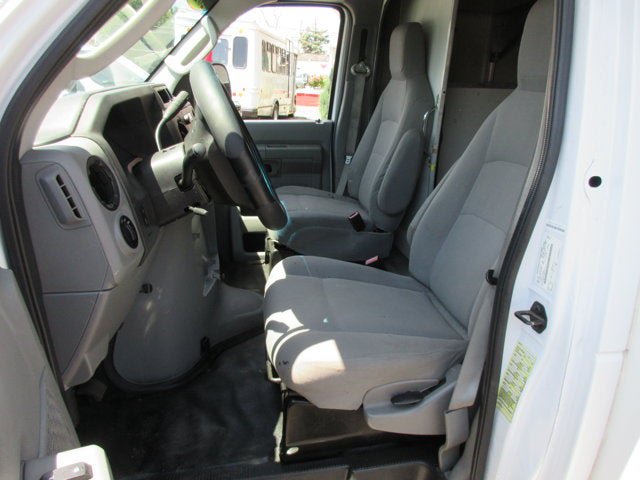 Used 2016 Ford E-350 and Econoline 350 Super Duty w/ Power Windows & Locks Group RWD image 10