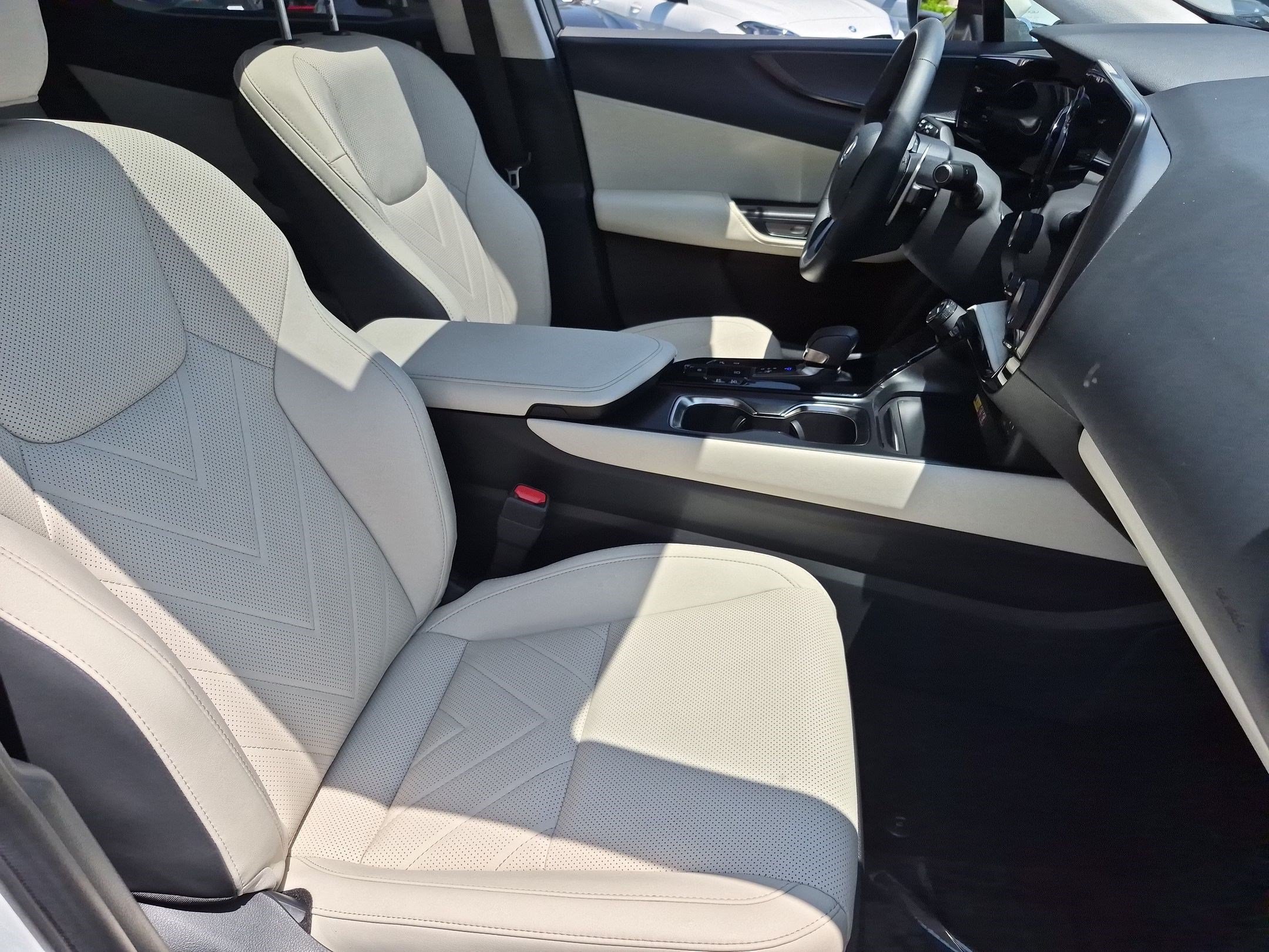 Used 2025 Lexus NX 450h+ AWD w/ Accessory Package (K3) image 35