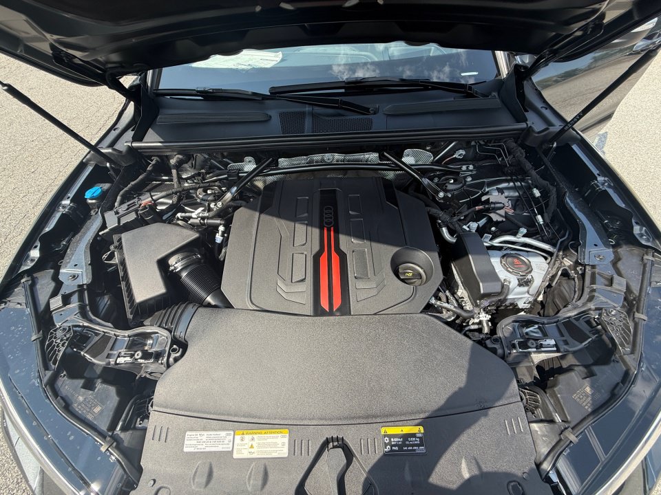New 2026 Audi SQ5 Premium Plus AWD/4WD image 16