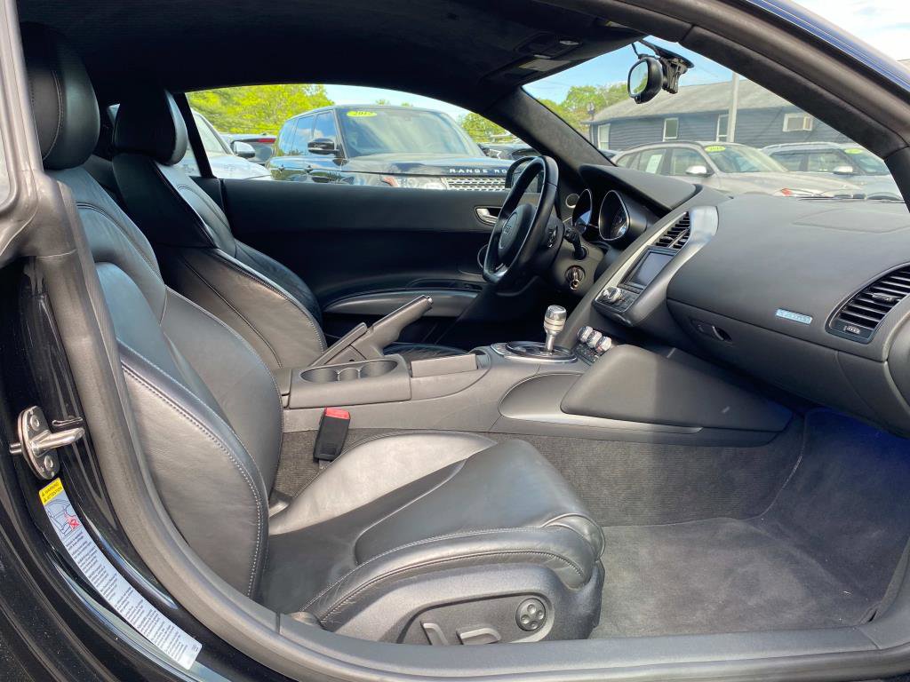 Used 2009 Audi R8 V8 image 5