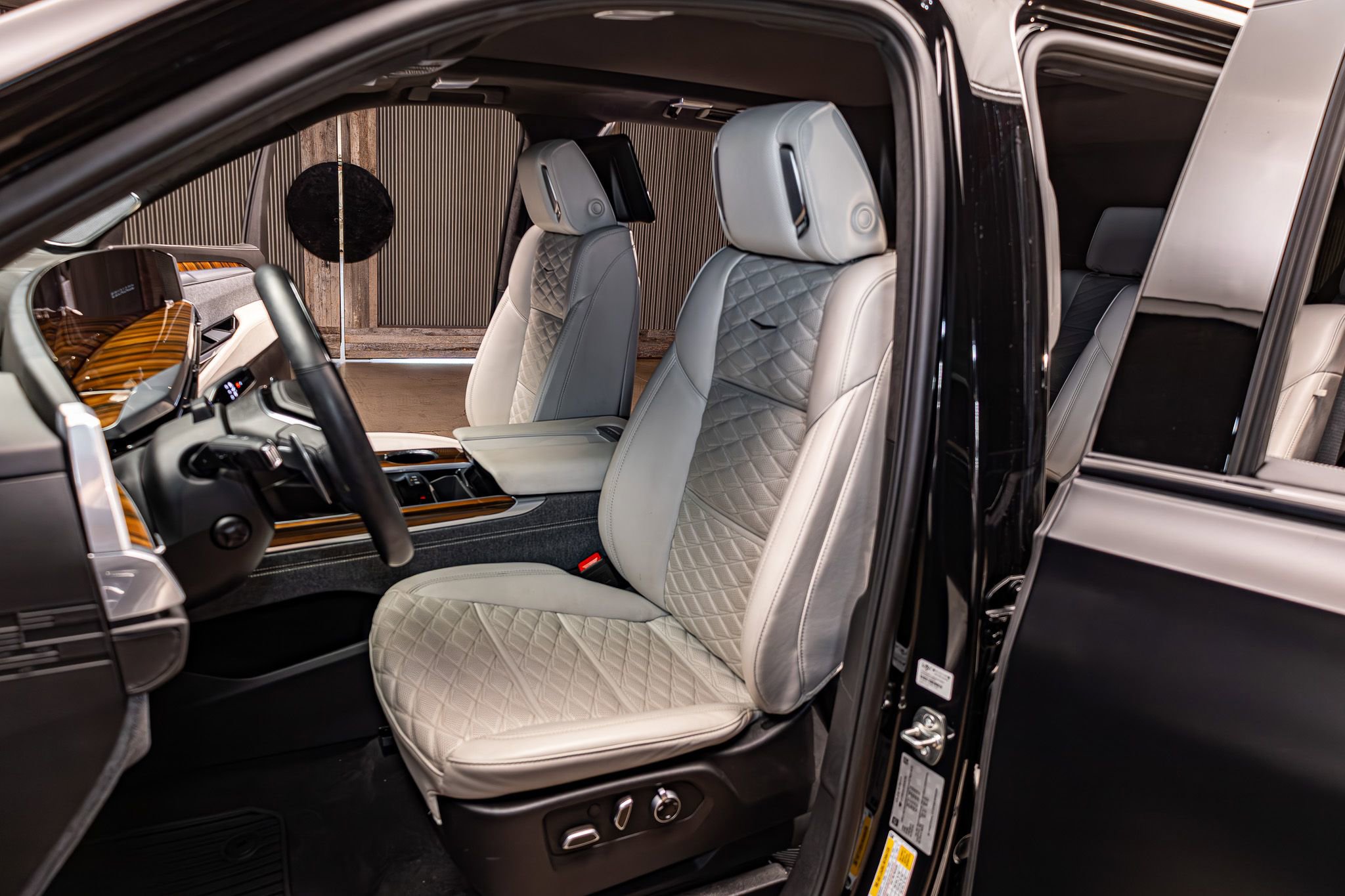 Used 2025 Cadillac Escalade Sport Platinum image 20