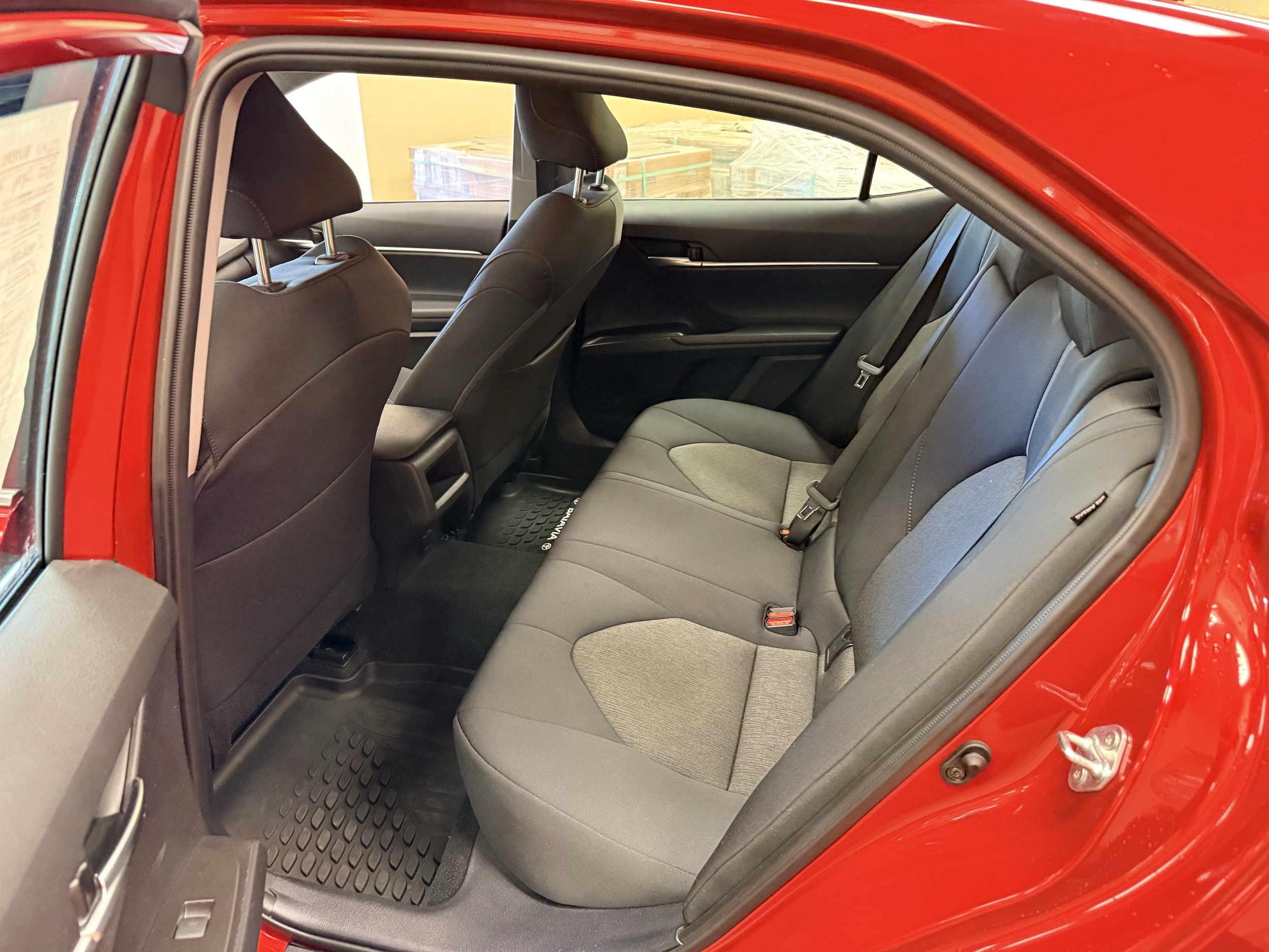Used 2024 Toyota Camry LE AWD/4WD image 7