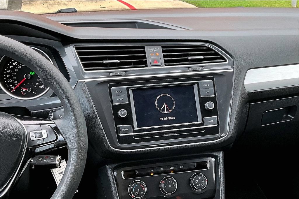 Used 2021 Volkswagen Tiguan S FWD image 8