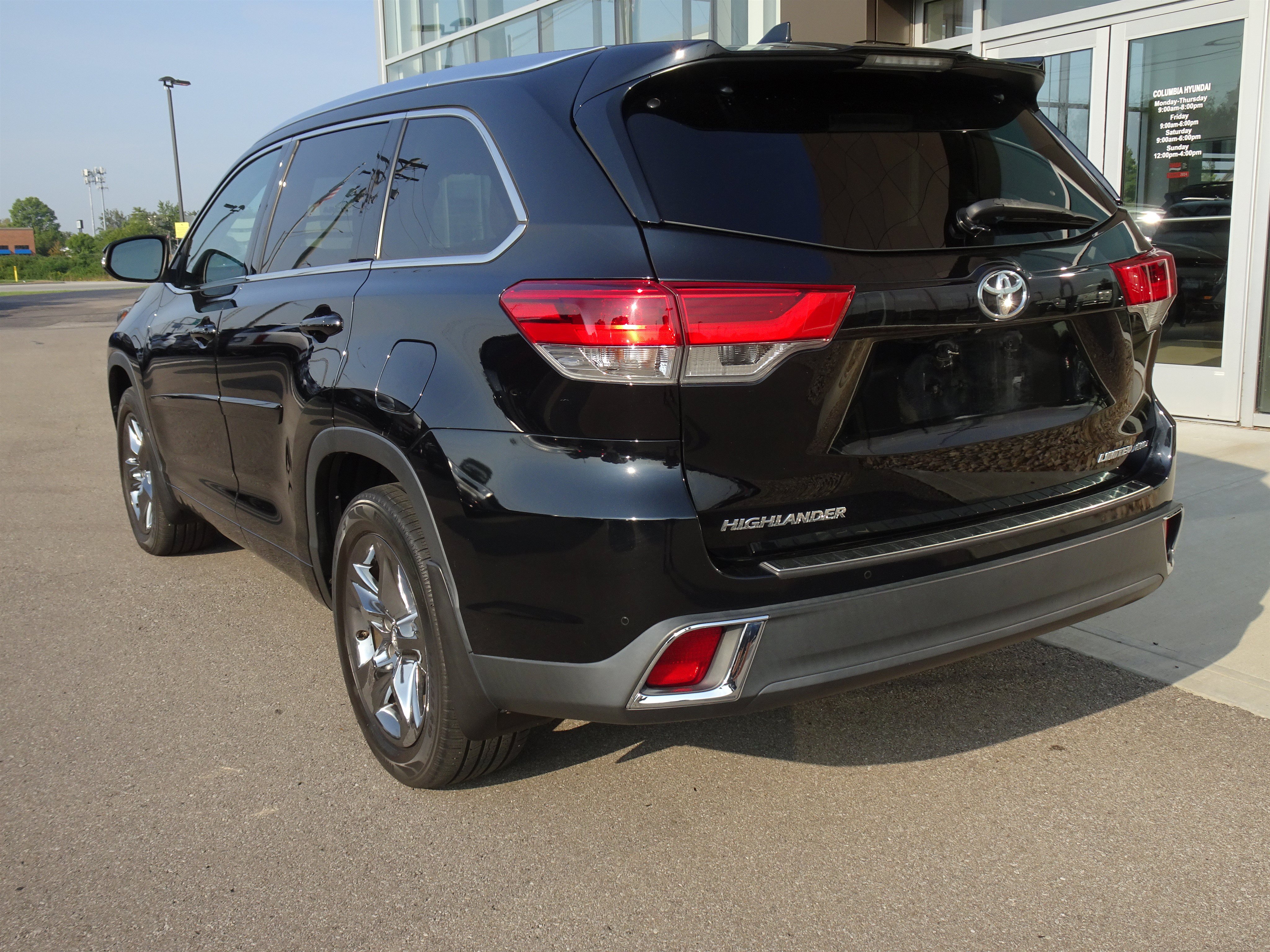 Used 2018 Toyota Highlander Limited Platinum w/ Protection Package #3 AWD/4WD image 3