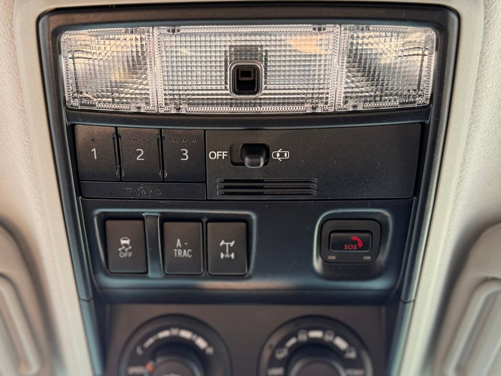 Used 2020 Toyota 4Runner Venture image 25