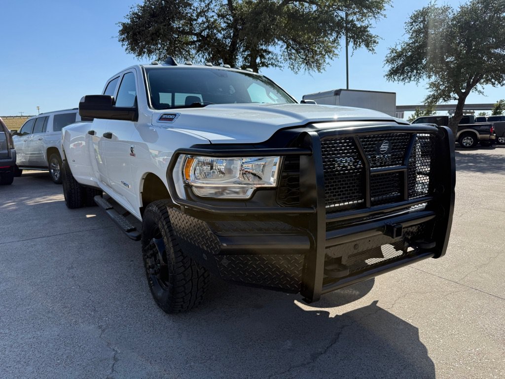 Used 2022 RAM 3500 Tradesman AWD/4WD image 1