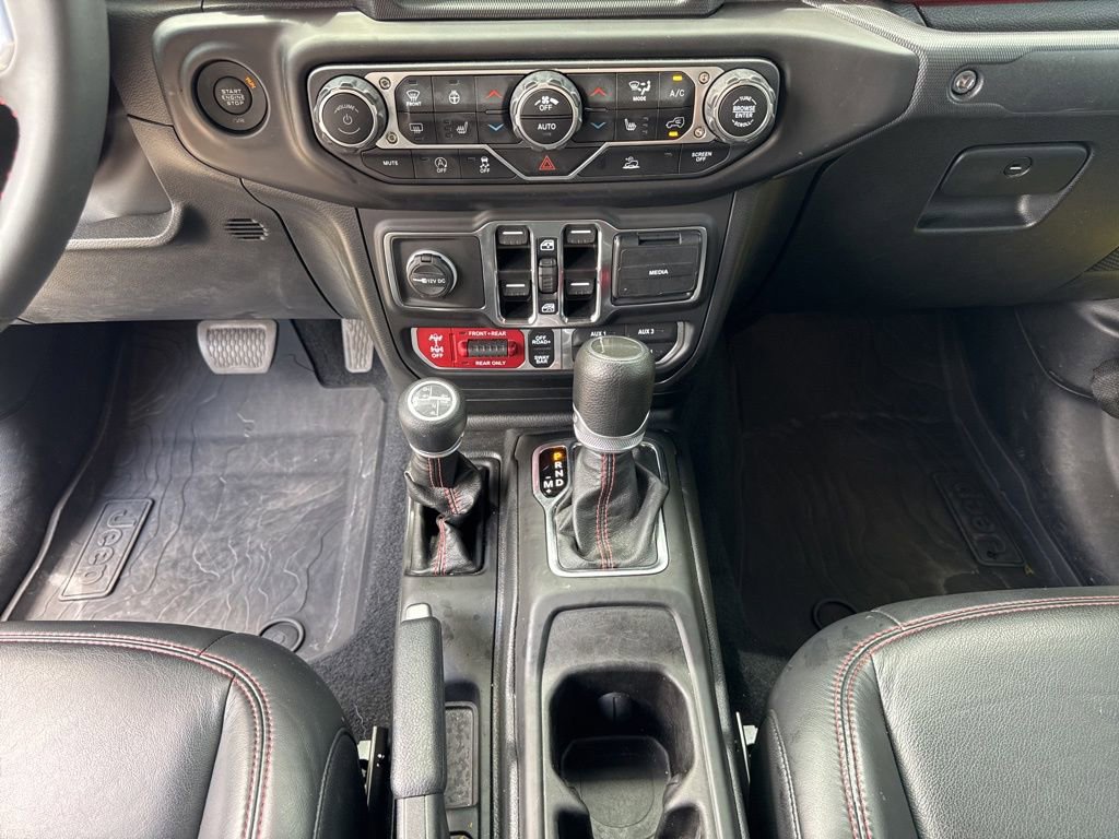 Used 2023 Jeep Gladiator Rubicon w/ LED Lighting Group AWD/4WD image 42
