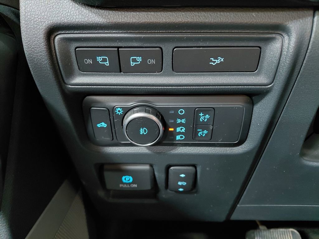 Certified 2022 Ford F150 XLT w/ Equipment Group 302A High image 39