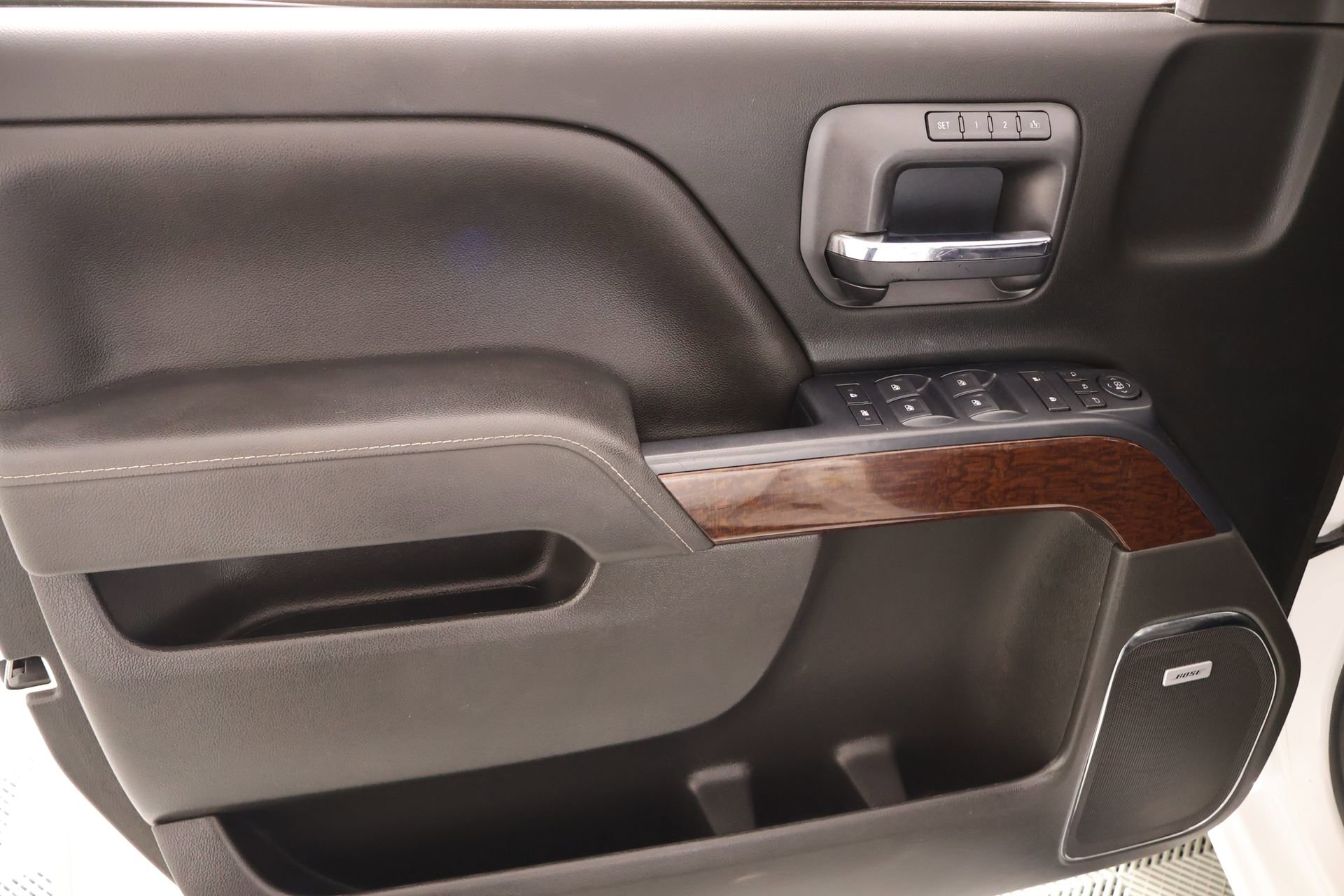 Used 2018 GMC Sierra 1500 SLT w/ SLT Premium Package AWD/4WD image 15