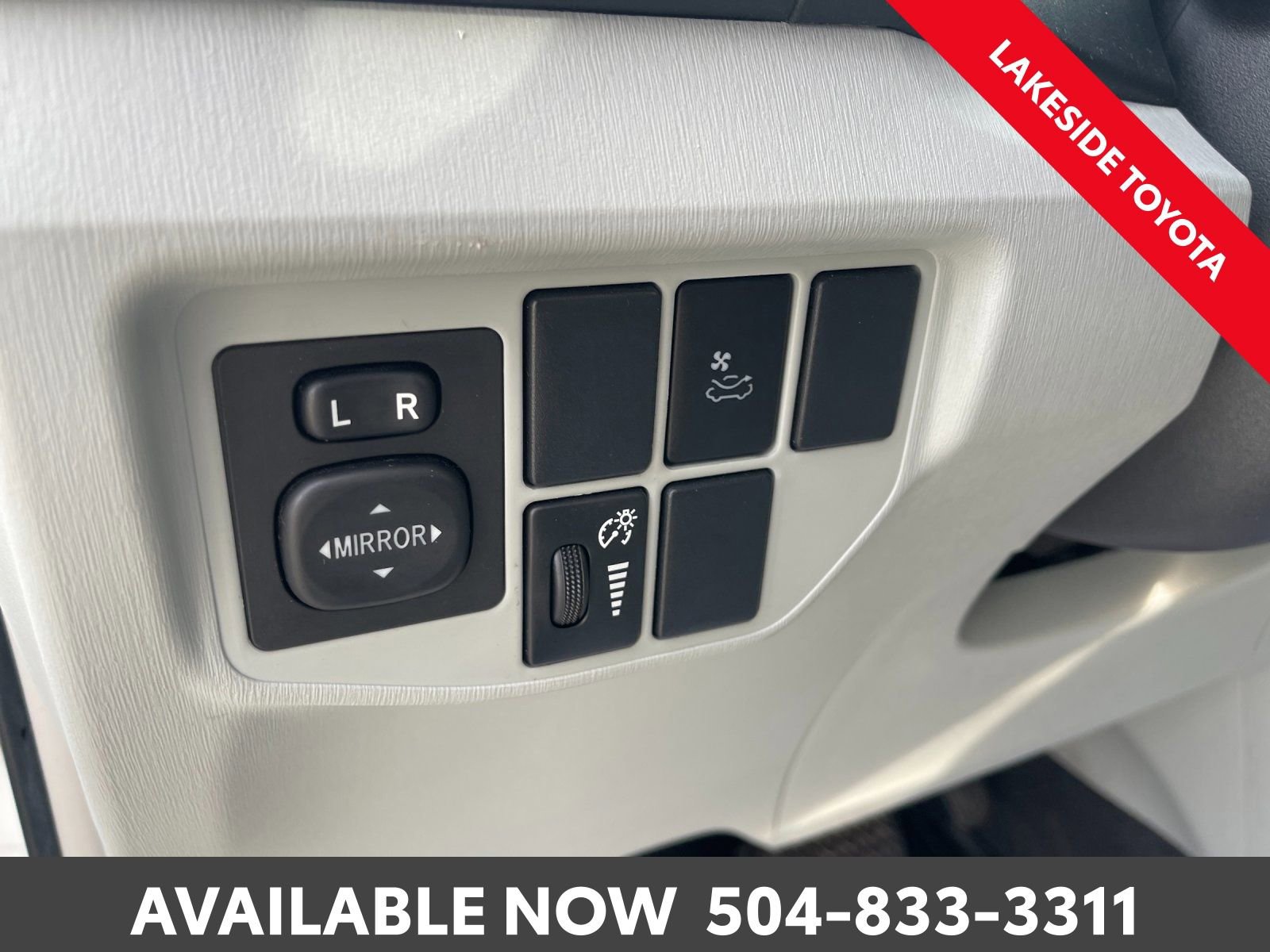 Used 2012 Toyota Prius Four image 25