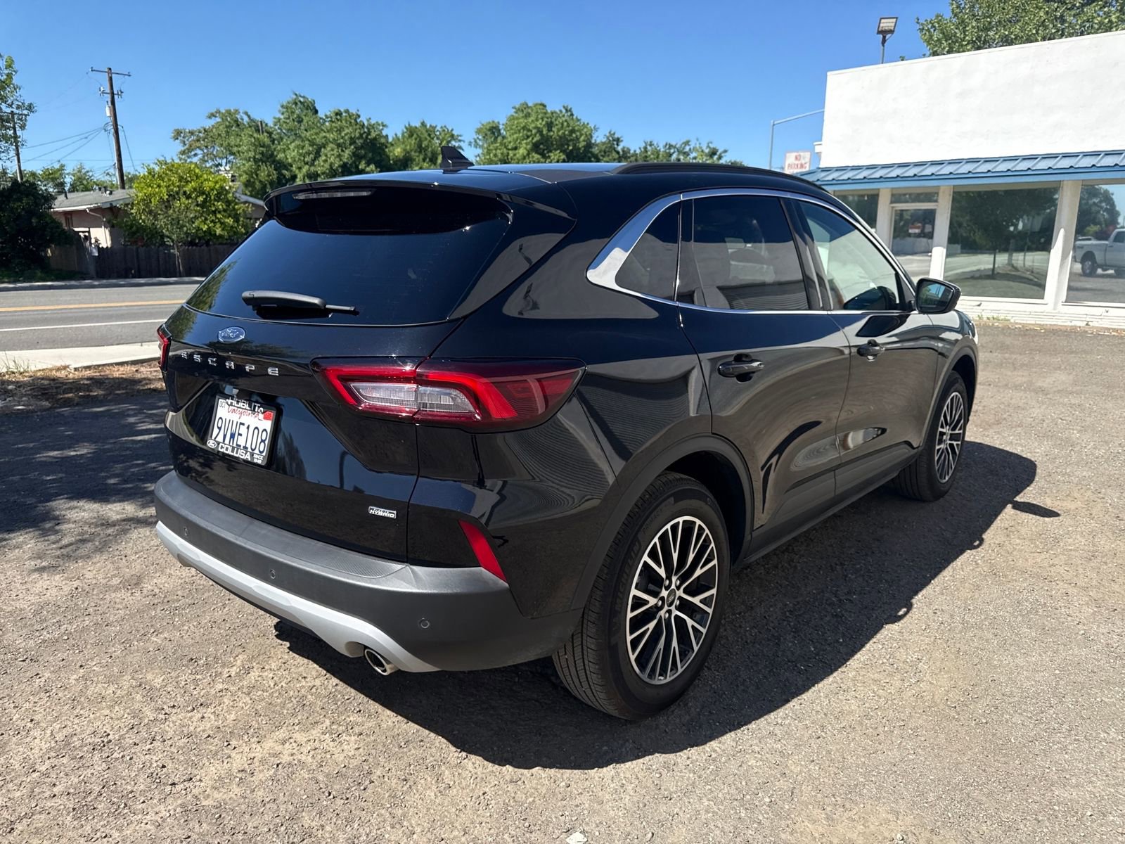 Used 2025 Ford Escape SE image 5