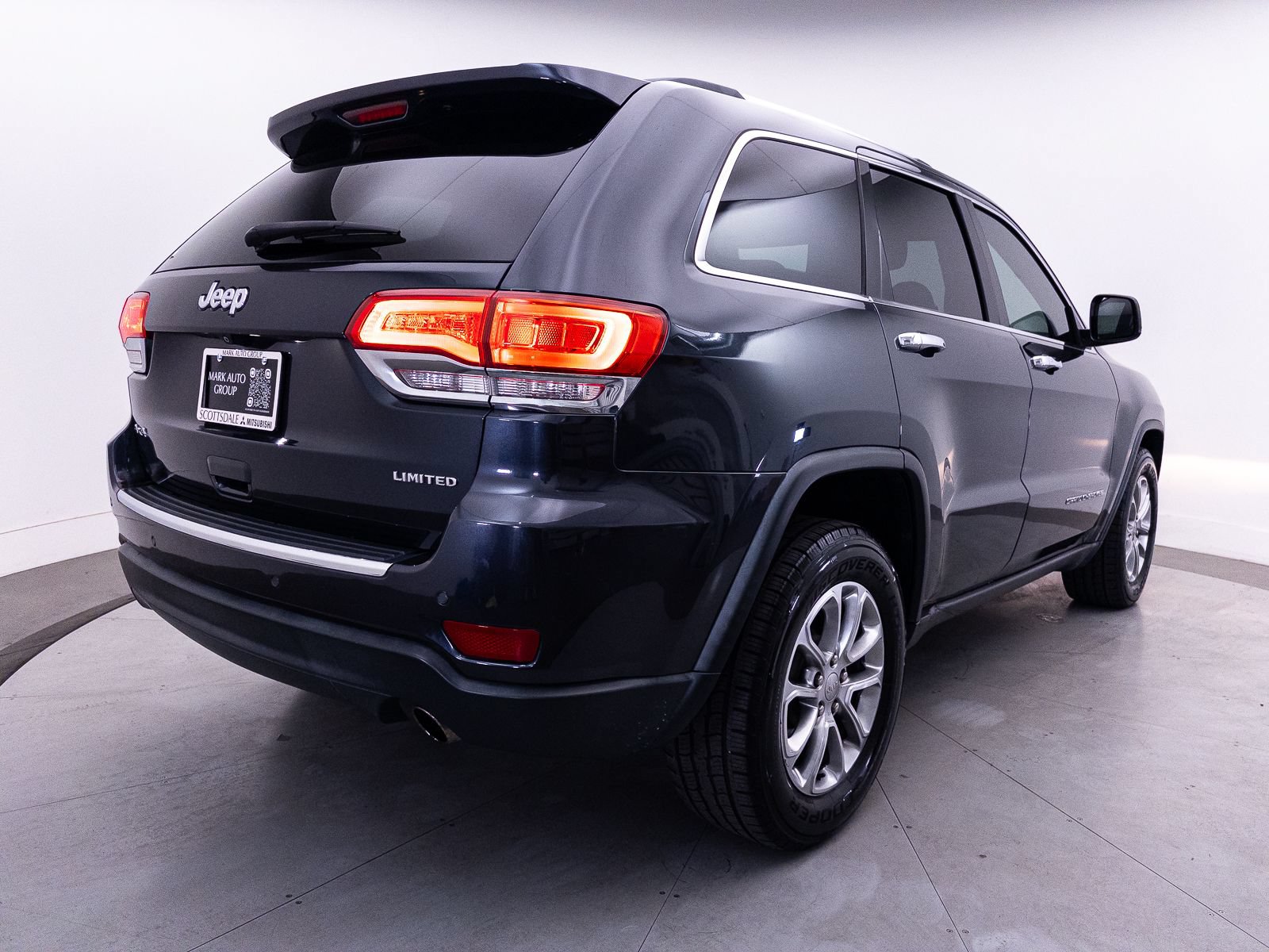 Used 2016 Jeep Grand Cherokee Limited AWD/4WD image 14