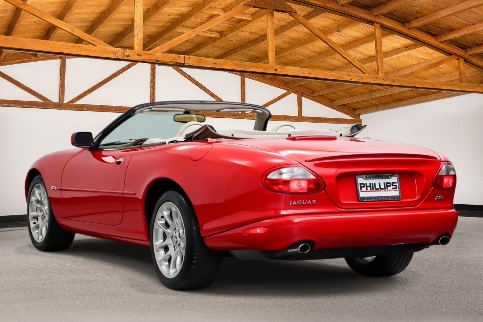 Used 2000 Jaguar XK8 Convertible RWD image 3