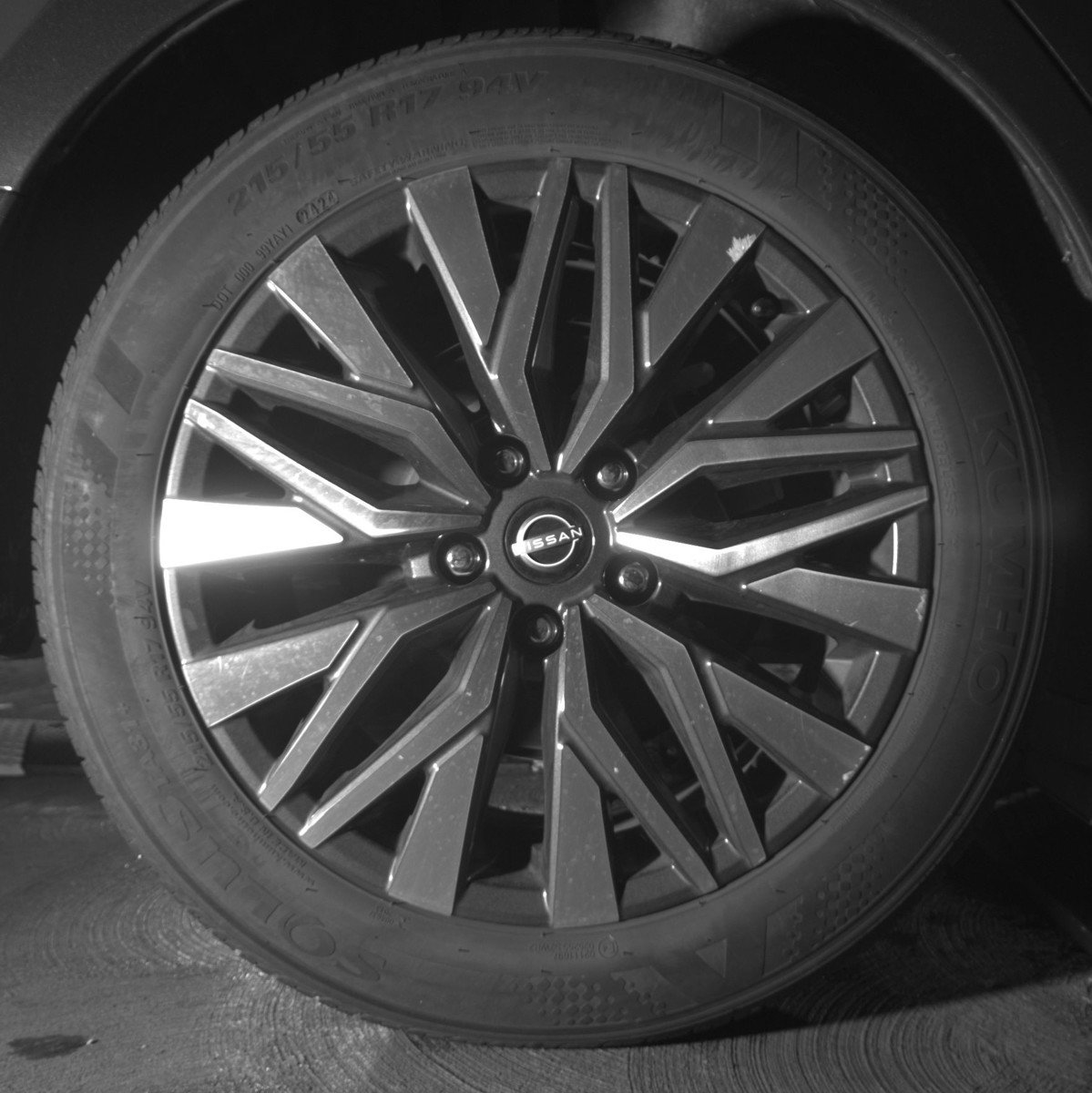 Used 2025 Nissan Altima 2.5 SV image 15