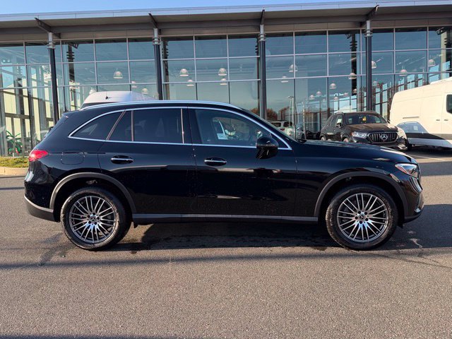 Used 2026 Mercedes-Benz GLC 300 4MATIC image 8