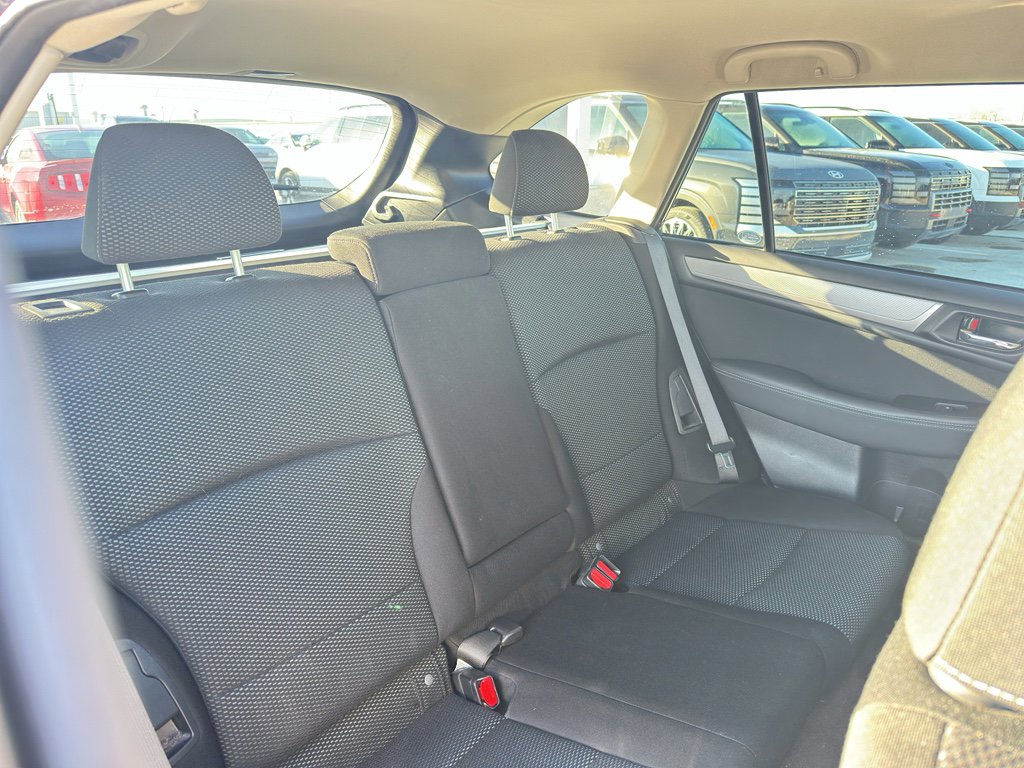 Used 2017 Subaru Outback 2.5i Premium image 31