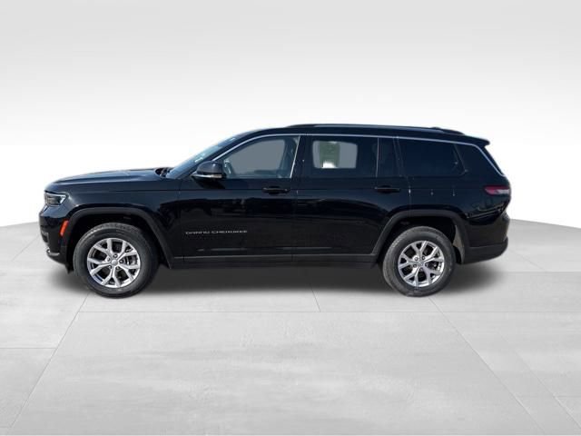 Used 2022 Jeep Grand Cherokee L Limited w/ Luxury Tech Group II image 3