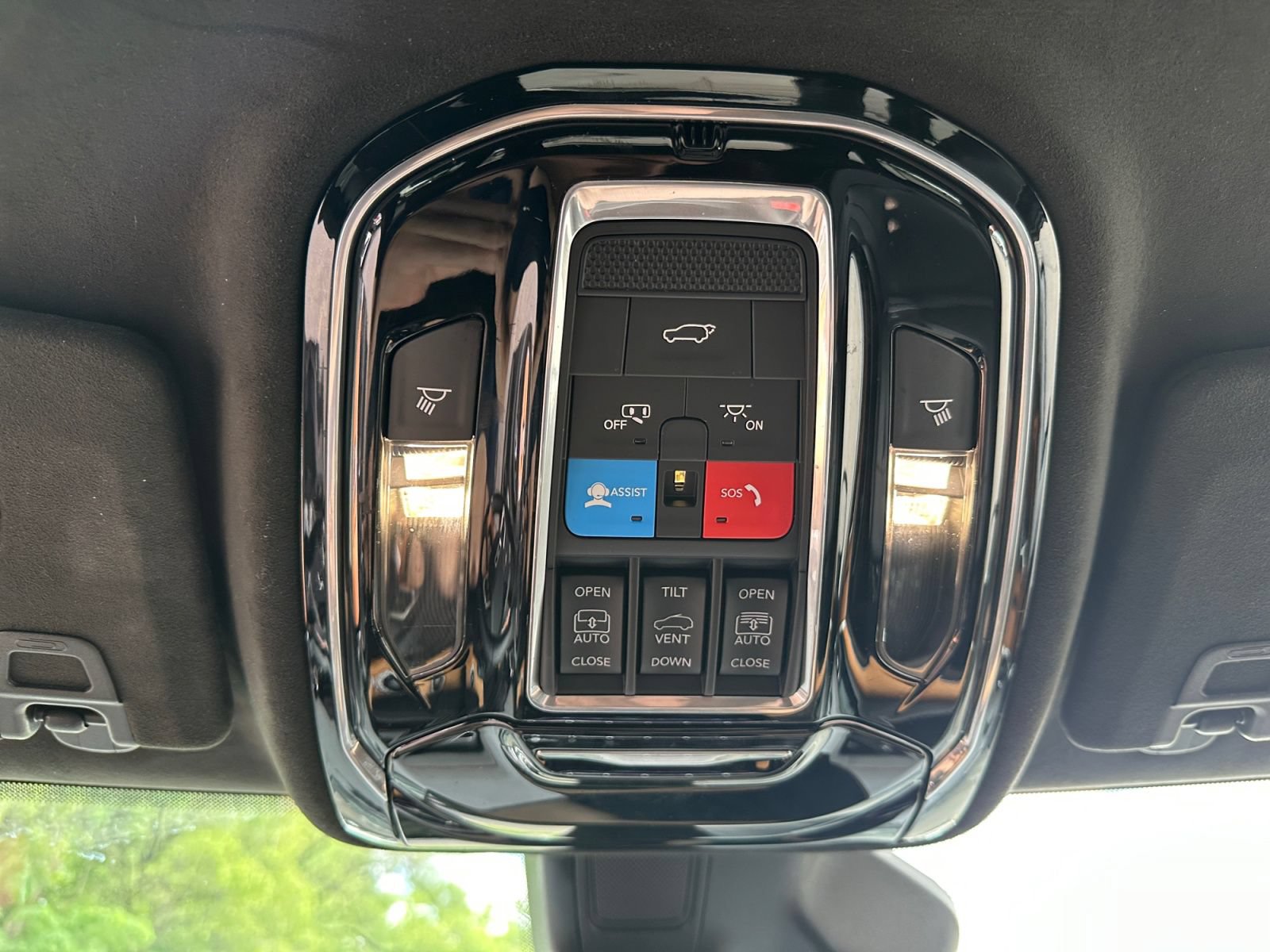 Used 2022 Jeep Grand Cherokee Summit AWD/4WD image 36