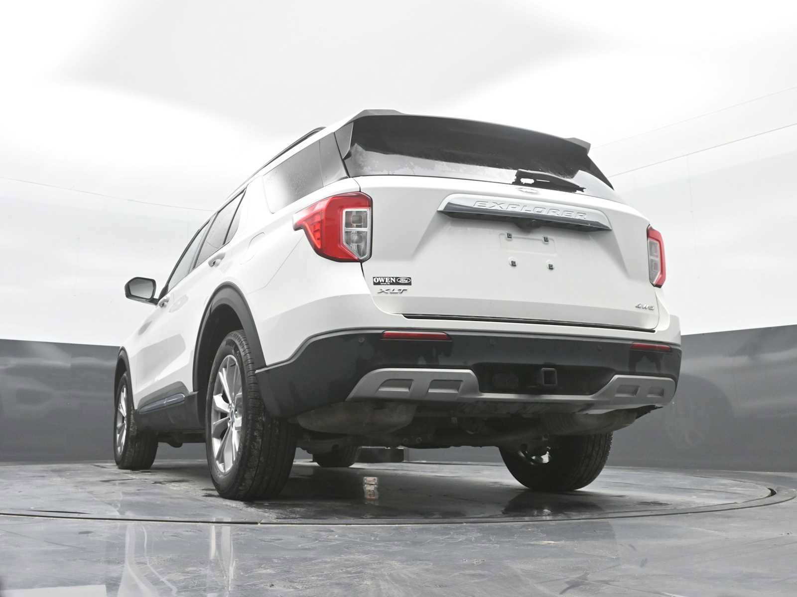 Used 2023 Ford Explorer XLT w/ Equipment Group 202A image 33