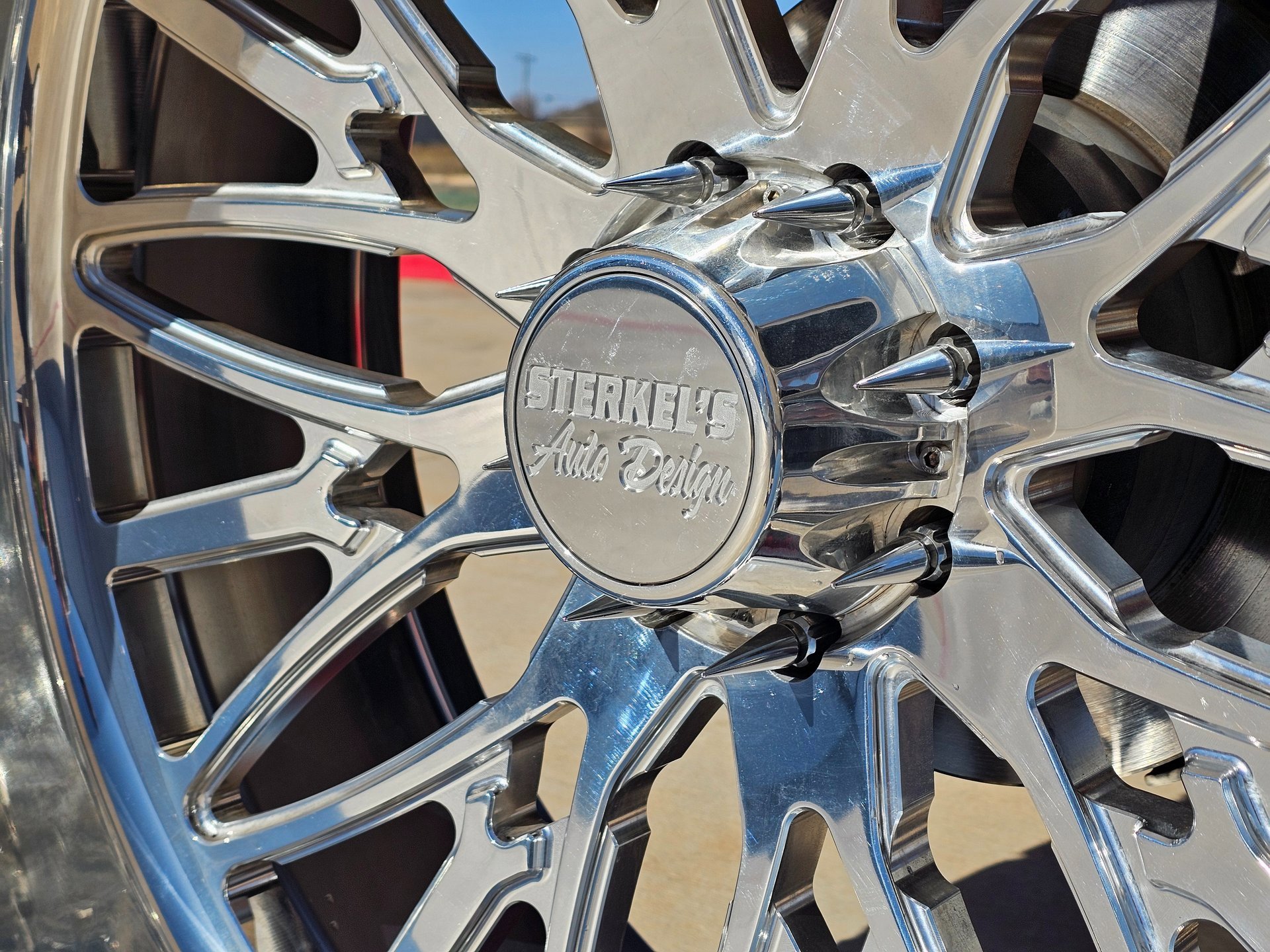 Used 2025 Ford F250 Platinum w/ FX4 Off-Road Package image 24