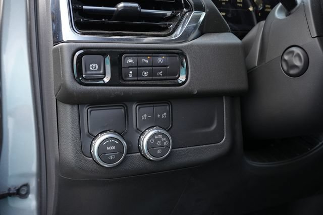 Used 2026 GMC Yukon Denali w/ Sun & Power Step Package RWD image 13