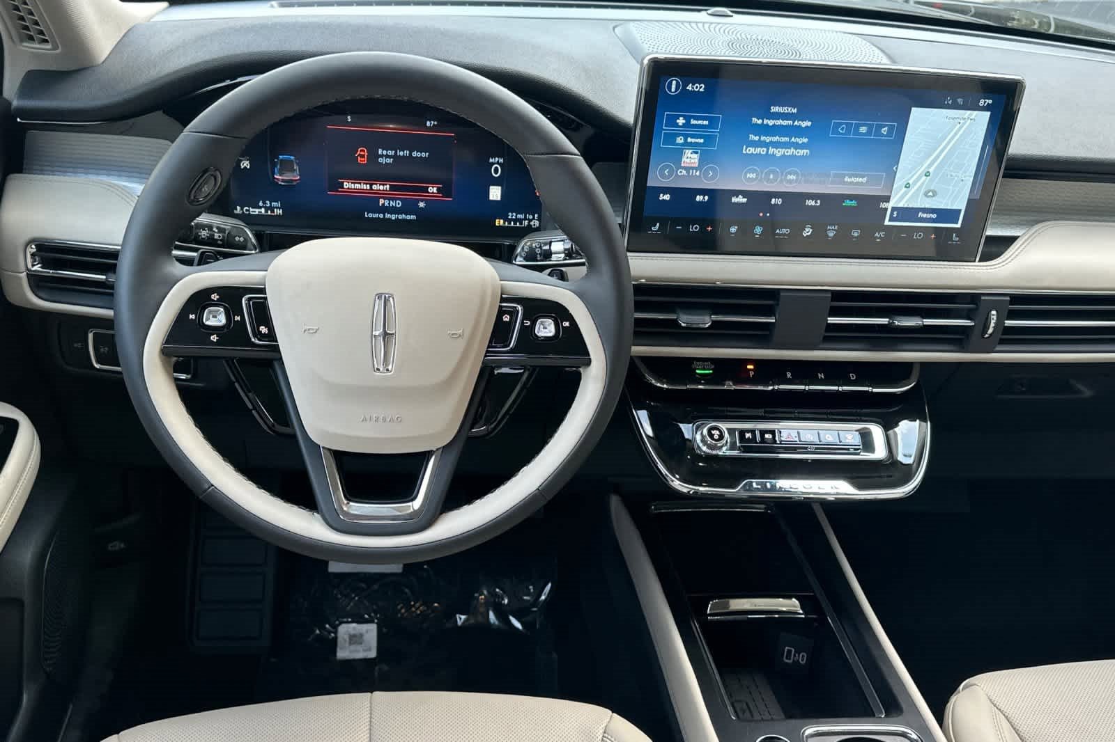 Used 2025 Lincoln Corsair Premiere w/ Equipment Group 101A image 15