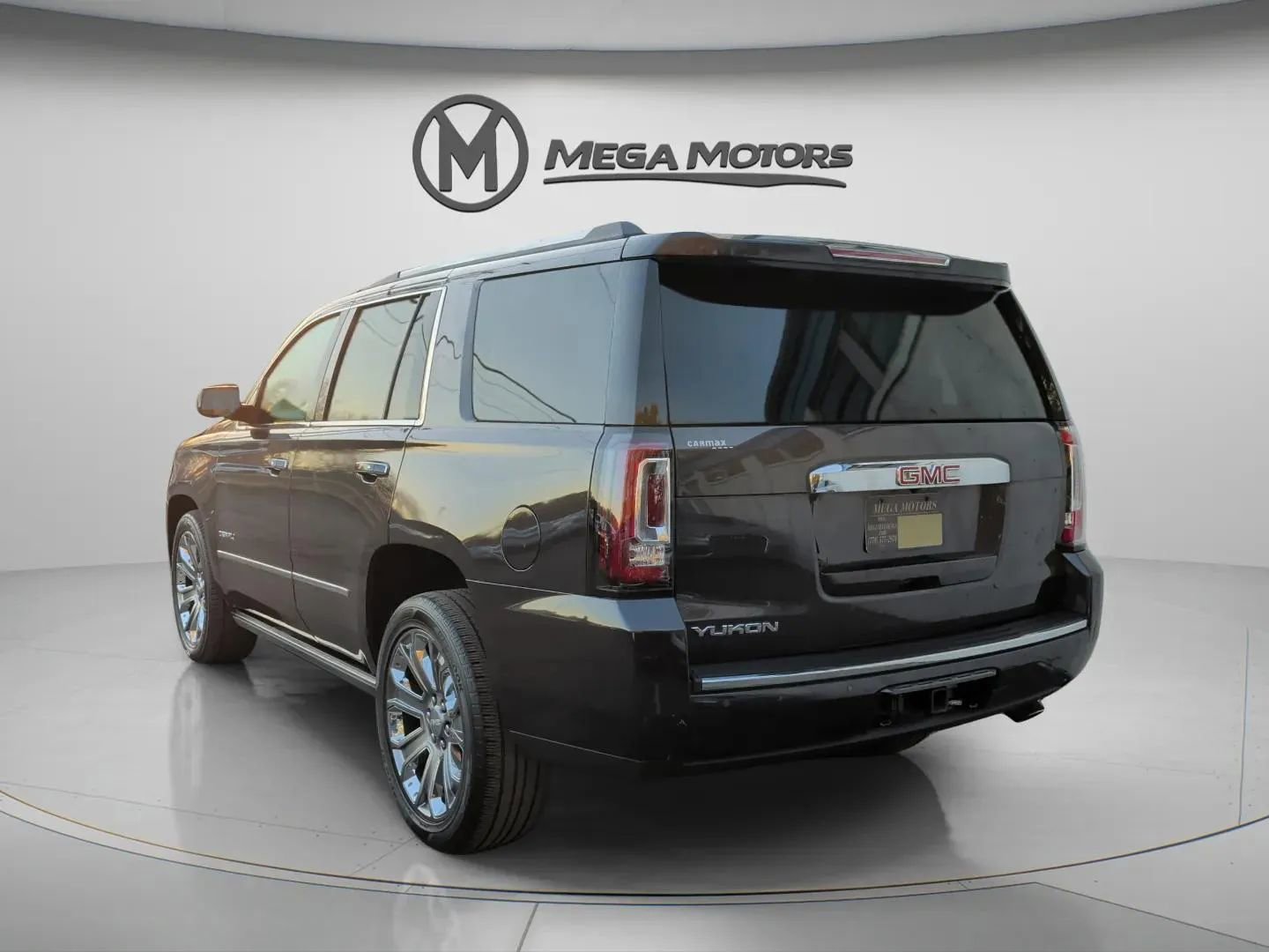 Used 2015 GMC Yukon Denali w/ Touring Package image 5