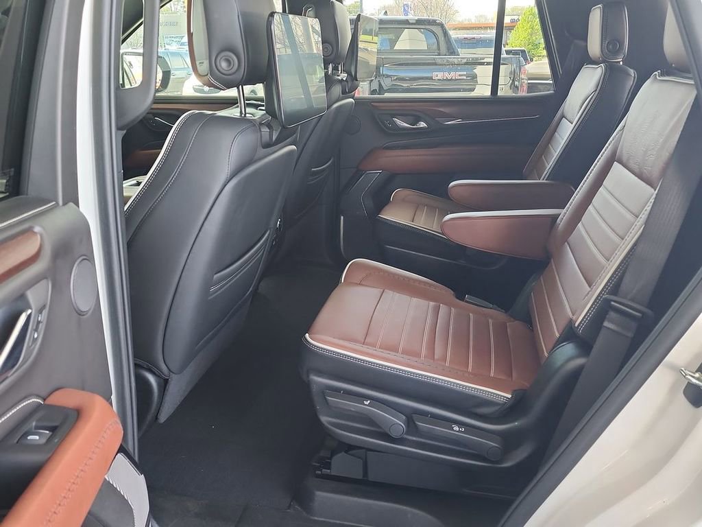 Certified 2024 GMC Yukon Denali Ultimate w/ LPO, Floor Liner Package image 25