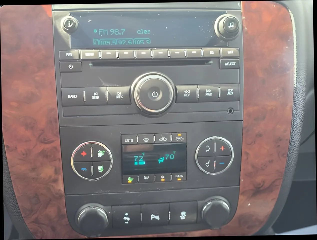 Used 2013 Chevrolet Avalanche LT w/ All-Star Edition image 22