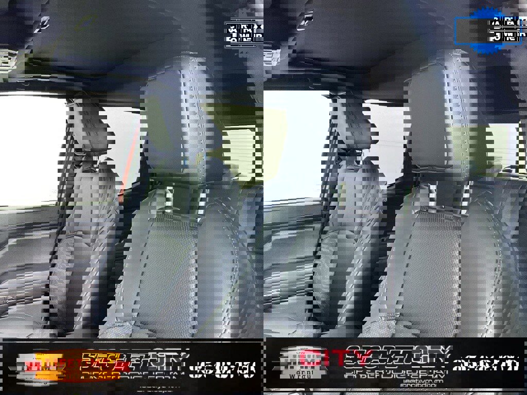 Used 2025 Toyota Tacoma TRD Sport w/ TRD Sport Premium Package image 10